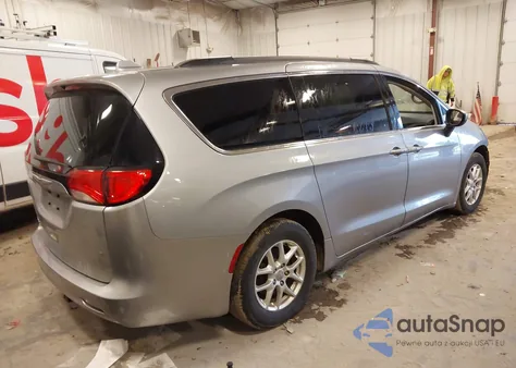 2020 Chrysler Voyager Lxi из США, поврежденный, VIN 2C4RC1DG7LR264077